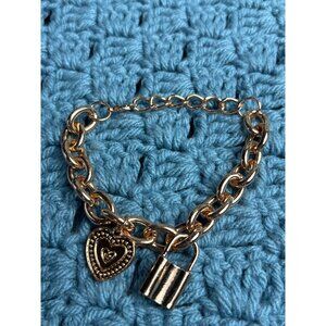 Chunky Goldtone Chain Charm Bracelet Heart Lock 6 - 8 inches Long